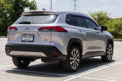 TOYOTA COROLLA CROSS 1.8 HV PREMIUM AT ปี 2020 (1ขช3353)
