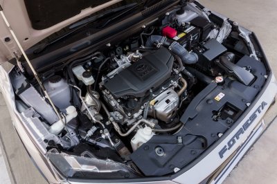 TOYOTA YARIS ATIV 1.2 PREMIUM LUXURY AT ปี2022 จด2023 (งพ8945)