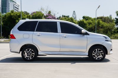 TOYOTA AVANZA 1.5 E AT ปี 2019 (9กธ3729)
