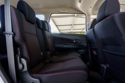 TOYOTA AVANZA 1.5 E AT ปี 2019 (9กธ3729)