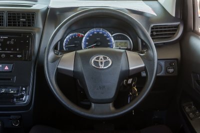 TOYOTA AVANZA 1.5 E AT ปี 2019 (9กธ3729)