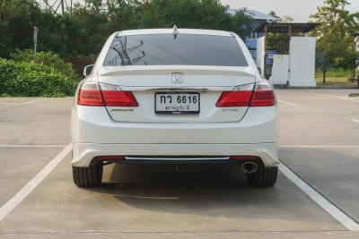 HONDA ACCORD 2.0 EL AT ปี2013 (กว6616)