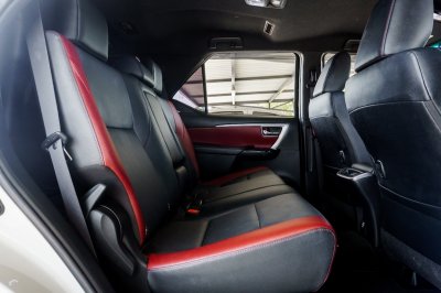 TOYOTA FORTUNER 2.4 LEGENDER ปี2022 (3ขฎ3354)