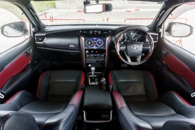 TOYOTA FORTUNER 2.4 LEGENDER ปี2022 (3ขฎ3354)