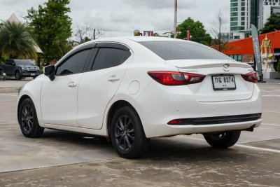 MAZDA 2 1.3 C ปี2021 (กฉ8374)