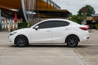 MAZDA 2 1.3 C ปี2021 (กฉ8374)