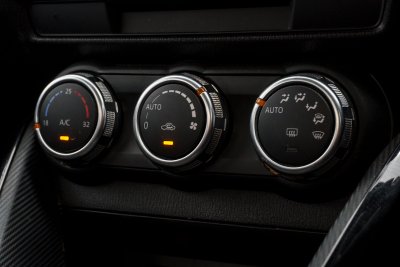 MAZDA 2 1.3 C ปี2021 (กฉ8374)