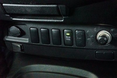 TOYOTA FORTUNER 2.5 V AT ปี2015 (กต719)