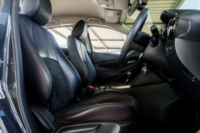 MAZDA 2 1.3 HIGH PLUS ปี2019 (8กร3998)