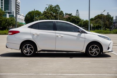 TOYOTA YARIS ATIV 1.2 SPORT ปี2021 (2ขณ7170)