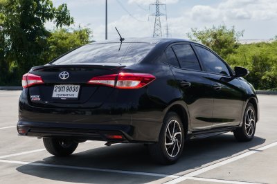 TOYOTA YARIS ATIV 1.2 SPORT ปี2021 จด2022 (2ขถ9030)