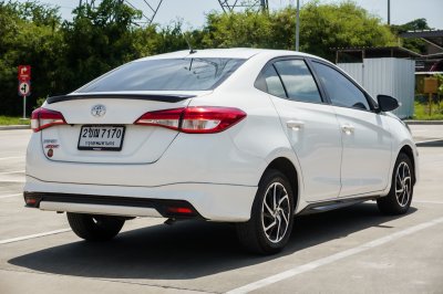 TOYOTA YARIS ATIV 1.2 SPORT ปี2021 (2ขณ7170)