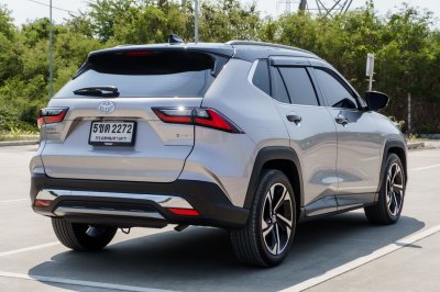 TOYOTA YARIS CROSS 1.5 HEV PREMIUM LUXURY ปี2024 (5ขต2272)