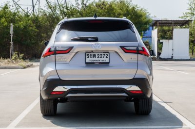 TOYOTA YARIS CROSS 1.5 HEV PREMIUM LUXURY ปี2024 (5ขต2272)