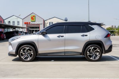 TOYOTA YARIS CROSS 1.5 HEV PREMIUM LUXURY ปี2024 (5ขต2272)