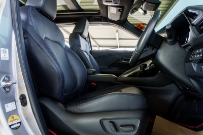 TOYOTA YARIS CROSS 1.5 HEV PREMIUM LUXURY ปี2024 (5ขต2272)