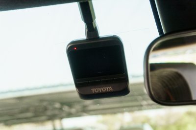 TOYOTA YARIS CROSS 1.5 HEV PREMIUM LUXURY ปี2024 (5ขต2272)