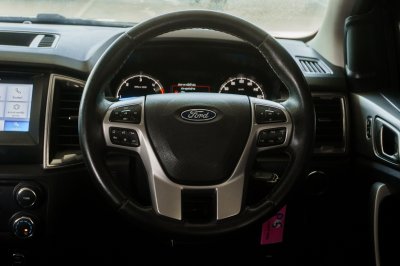 FORD RANGER 2.2 HI-RIDER DOUBLE CAB XLT AT ปี2020 (กธ8246)