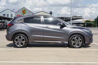 HONDA HR-V 1.8 EL AT ปี2020 (1ขฉ1605)