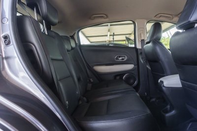 HONDA HR-V 1.8 EL AT ปี2020 (1ขฉ1383)