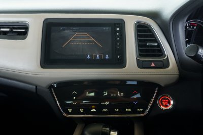 HONDA HR-V 1.8 EL AT ปี2020 (1ขฉ1605)
