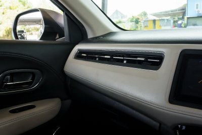 HONDA HR-V 1.8 EL AT ปี2020 (1ขฉ1605)