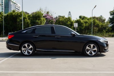 HONDA ACCORD 2.0 E:HEV EL+ AT ปี 2021 (9กส6929)