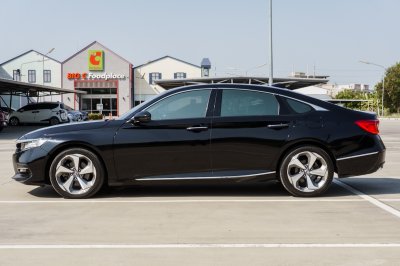 HONDA ACCORD 2.0 E:HEV EL+ AT ปี 2021 (9กส6929)