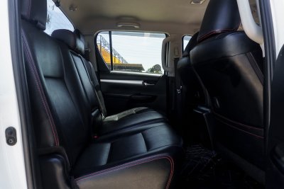 TOYOTA REVO DUAL CAB 2.4 PRERUNNER ENTRY AT ปี2022 จด2023 (3ขห8738)