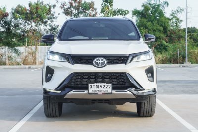 TOYOTA FORTUNER 2.4 LEGENDER ปี2021 (9กฬ5222)