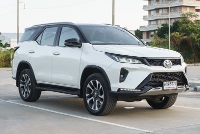 TOYOTA FORTUNER 2.4 LEGENDER ปี2021 (9กฬ5222)