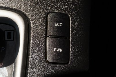 TOYOTA REVO DUAL CAB 2.4 PRERUNNER ENTRY AT ปี2022 จด2023 (3ขห8738)