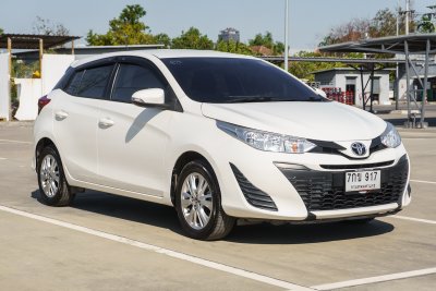 TOYOTA YARIS 1.2 E AT ปี2017 (7กข917)