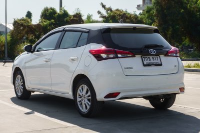 TOYOTA YARIS 1.2 E AT ปี2017 (7กข917)