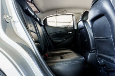 MAZDA 2 1.3 HIGH CONNECT ปี2018 (กษ2816)