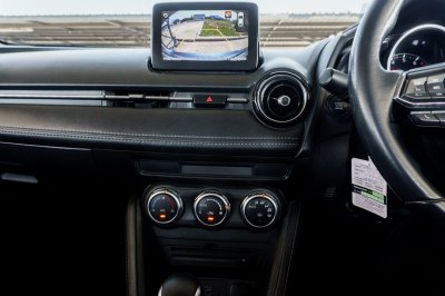 MAZDA 2 1.3 HIGH CONNECT ปี2018 (กษ2816)