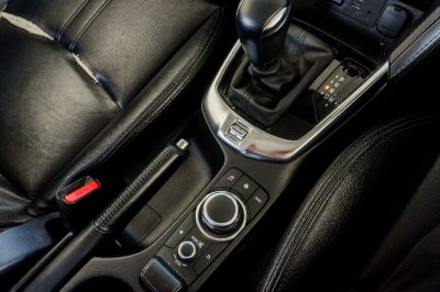 MAZDA 2 1.3 HIGH CONNECT ปี2018 (กษ2816)