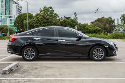 HONDA CIVIC 1.8 EL ปี2021 (2ขฎ2038)