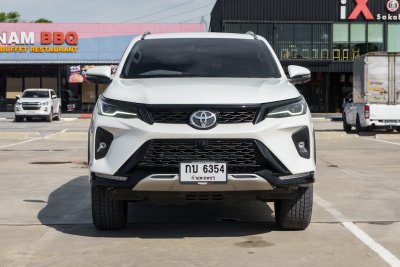 TOYOTA FORTUNER 2.4 LEADER V ปี2024 (กบ6354)