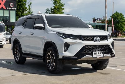 TOYOTA FORTUNER 2.4 LEADER V ปี2024 (กบ6354)