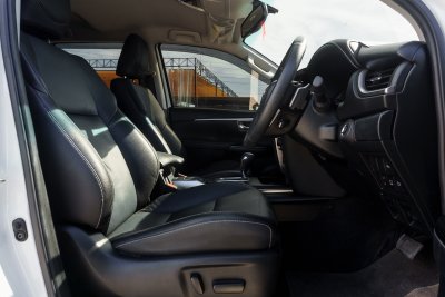 TOYOTA FORTUNER 2.4 LEADER V ปี2024 (กบ6354)