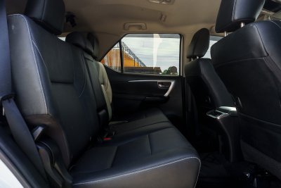 TOYOTA FORTUNER 2.4 LEADER V ปี2024 (กบ6354)