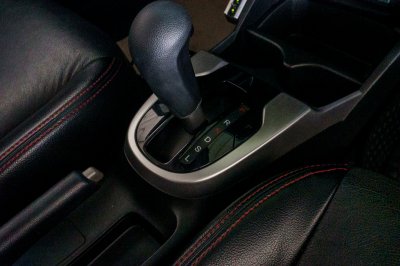 HONDA JAZZ 1.5 GK V+ AT ปี2017 (7กท1671)