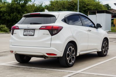 HONDA HR-V 1.8 EL ปี2019 (8กถ6742)