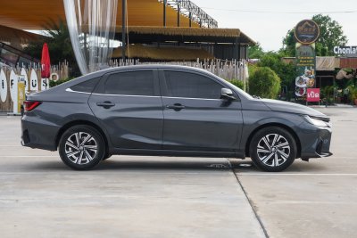 TOYOTA YARIS ATIV 1.2 PREMIUM ปี2023 (4ขศ827)