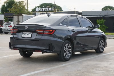 TOYOTA YARIS ATIV 1.2 PREMIUM ปี2023 (4ขศ827)