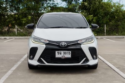 TOYOTA YARIS 1.2 SPORT PREMIUM ปี2022 (ขฉ3015)
