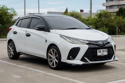 TOYOTA YARIS 1.2 SPORT PREMIUM ปี2022 (ขฉ3015)