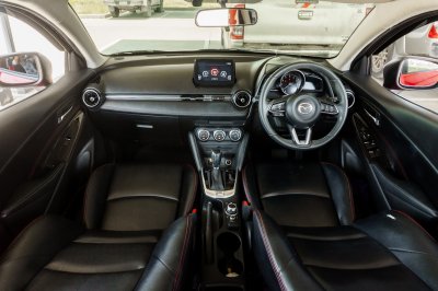 MAZDA 2 1.3 HIGH CONNECT ปี2019 (1ขง973)