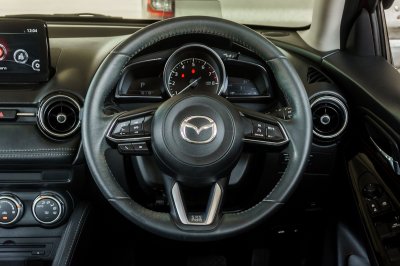 MAZDA 2 1.3 HIGH CONNECT ปี2019 (1ขง973)